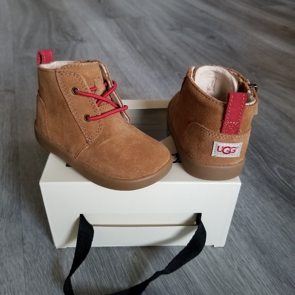 UGG Other - UGG  Toddler Kristjan Chukka.